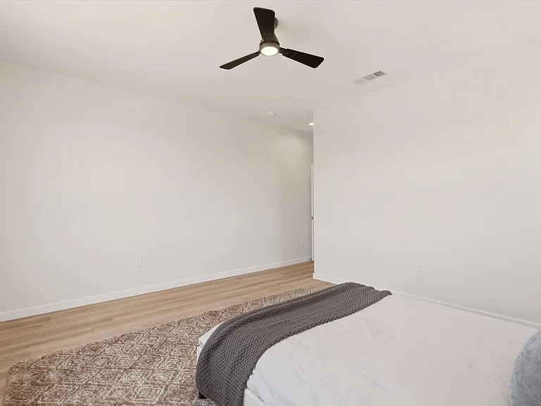 5824 Persepolis Ct — Photo 26