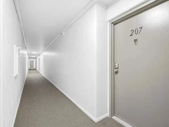7500 Parkway Dr Unit 207, La Mesa, CA 91942