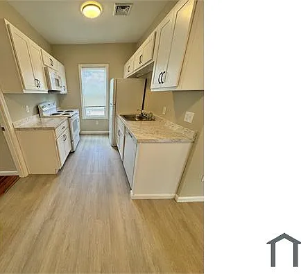 24 Concord St #1