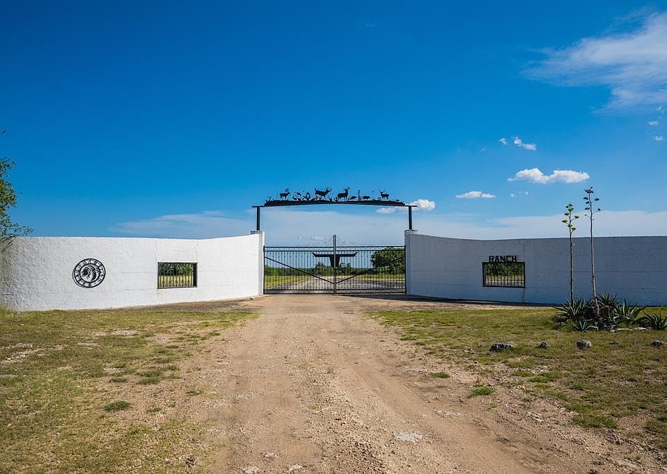 1st image of 25562 Highway 41
