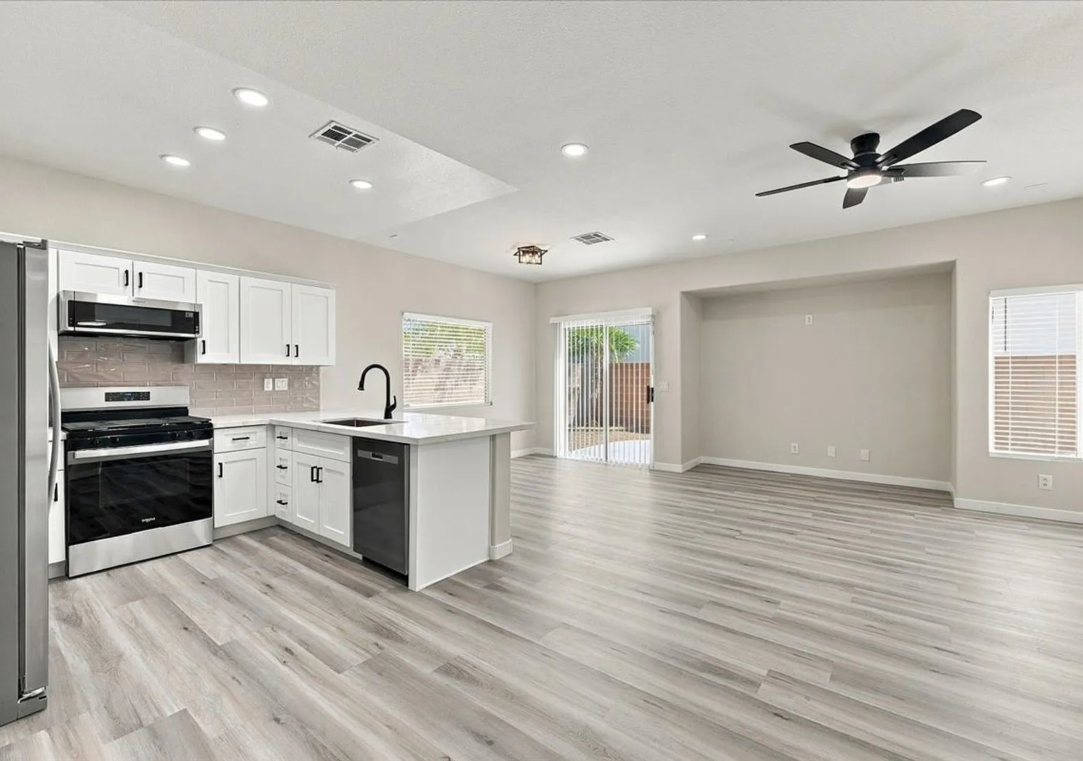 All NEW Single Story 3 bedroom, 2 bath home in the South West — Photo 3