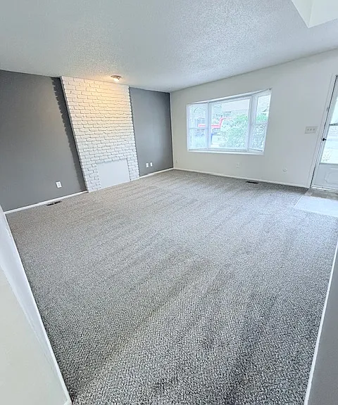 2101 SW Camelot Ct — Photo 5