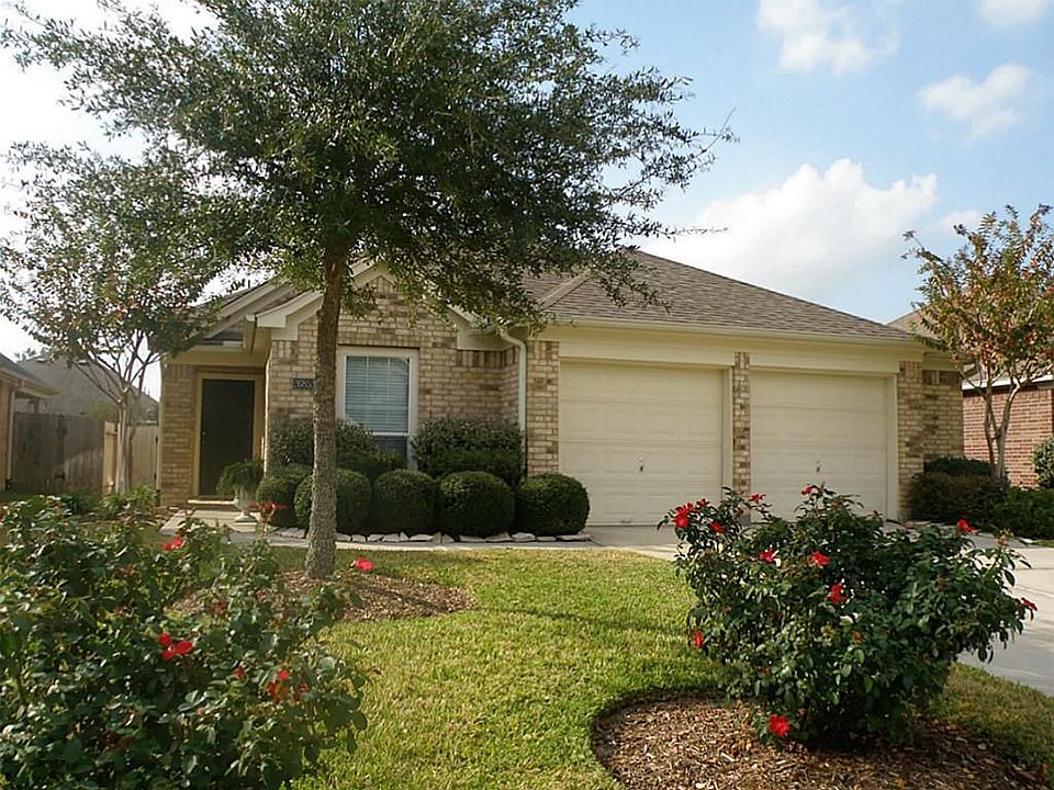 1st image of 26853 Armor Oaks Dr