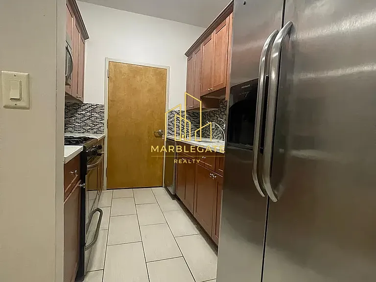 50 Oak St #1044 — Photo 2