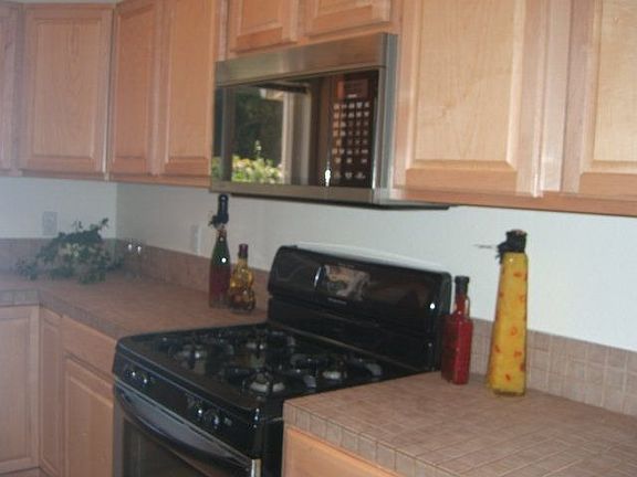 3rd image of 2846 Arundel Way