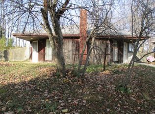 102 E Oak Dr, Salem, IN 47167