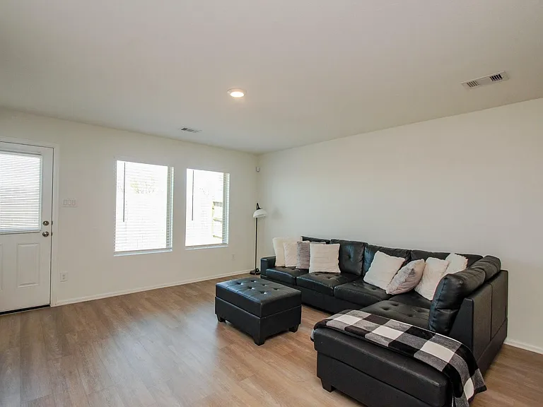 4355 Palmetto Grove Ln — Photo 12