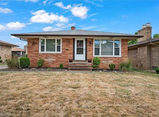 4113 Rabbit Run Dr, Brooklyn, OH 44144