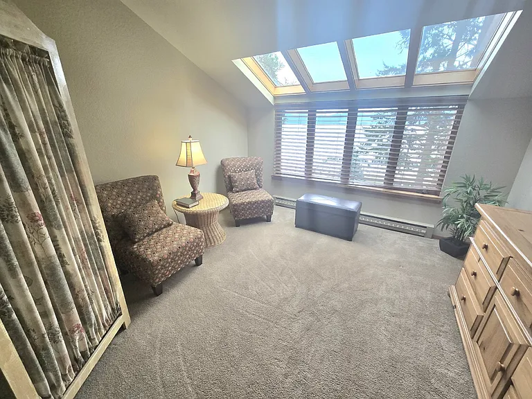 111 Spar Ln — Photo 10