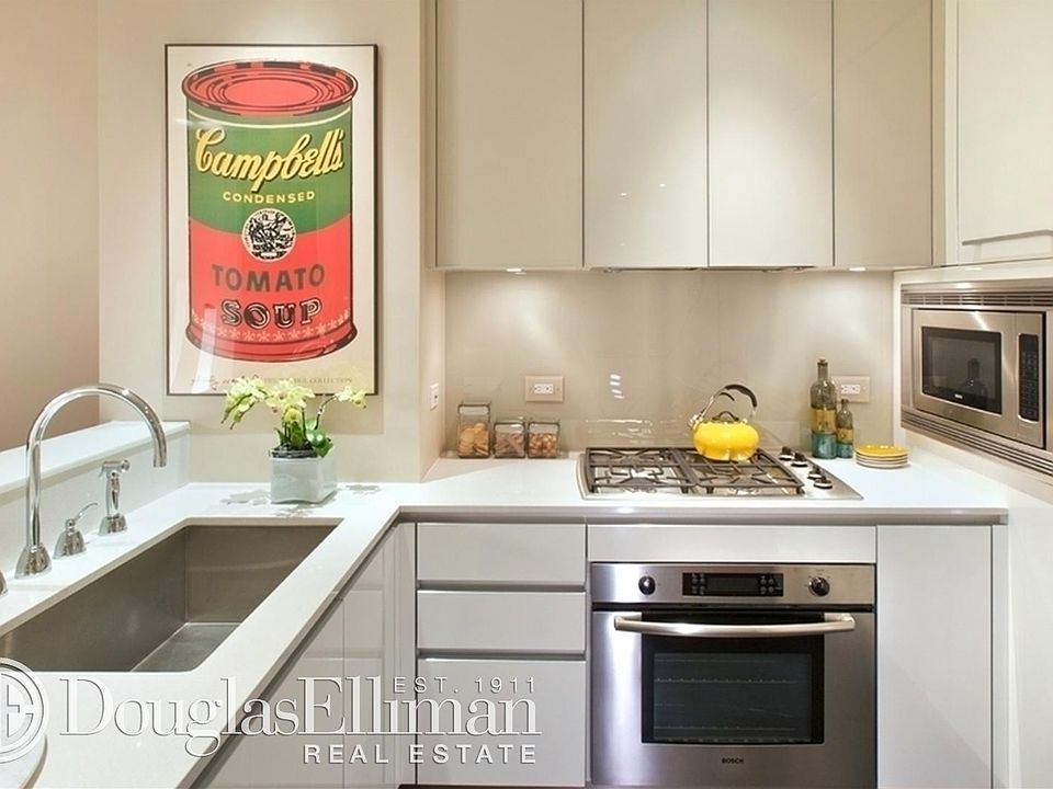 1st image of 25 Broad St APT 14I