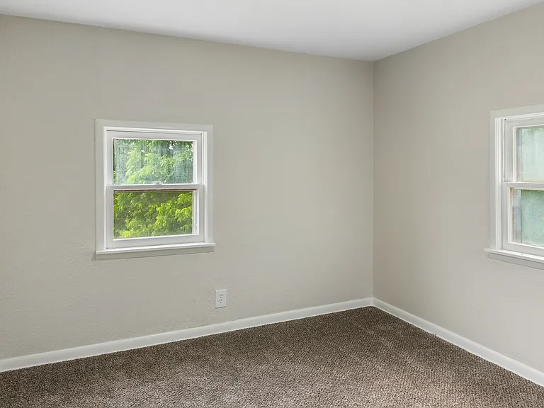 1028 Walnut St — Photo 14