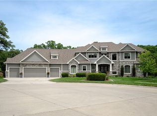 6211 Enclave Cir, Johnston, IA 50131