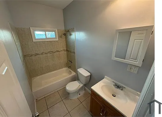 737 S 14th St #3 — Photo 6