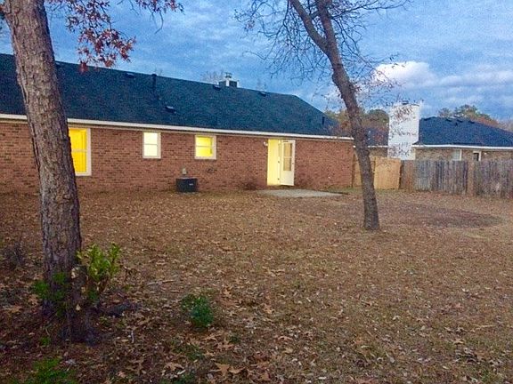 3rd image of 2832 Brentway Dr