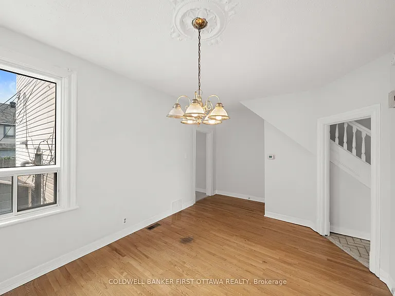 176 Rochester St — Photo 10