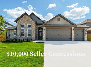 2209 Salmon St, Pea Ridge, AR 72751