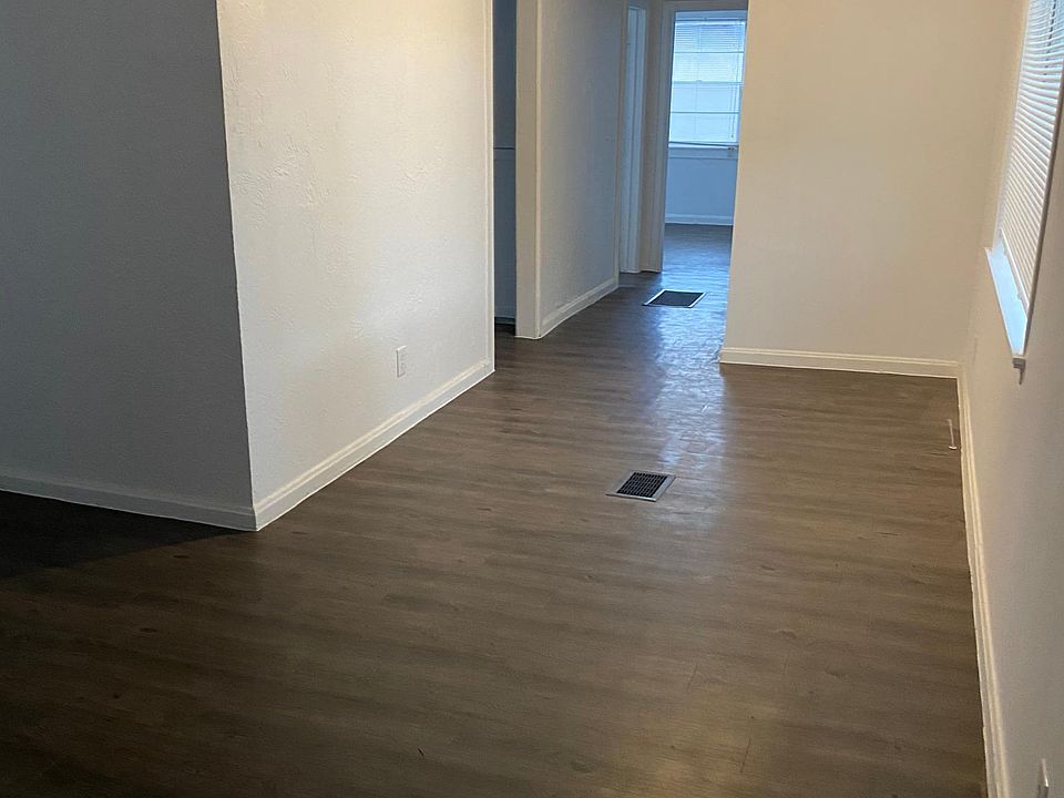 1st image of 1513 W River Shore Way