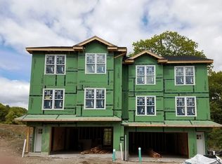 8 Burncoat St, Worcester, MA 01605