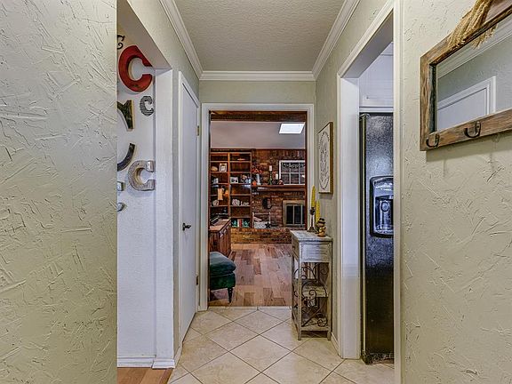 4th image of 3808 Enamor Dr