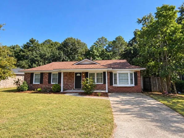 314 Village Green Cir, Summerville, SC 29486
