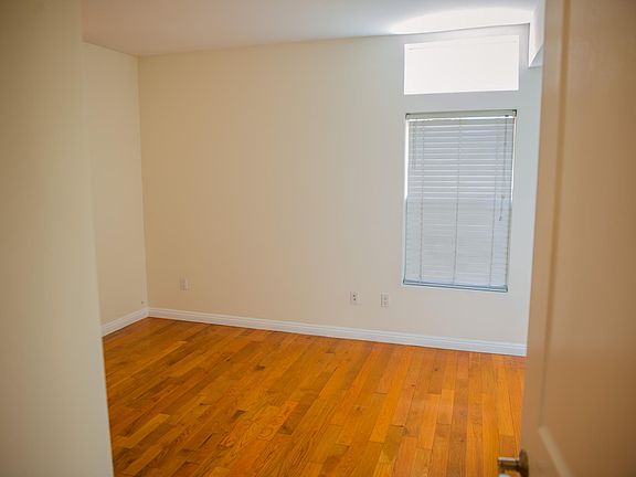 5th image of 1466 S Bedford St