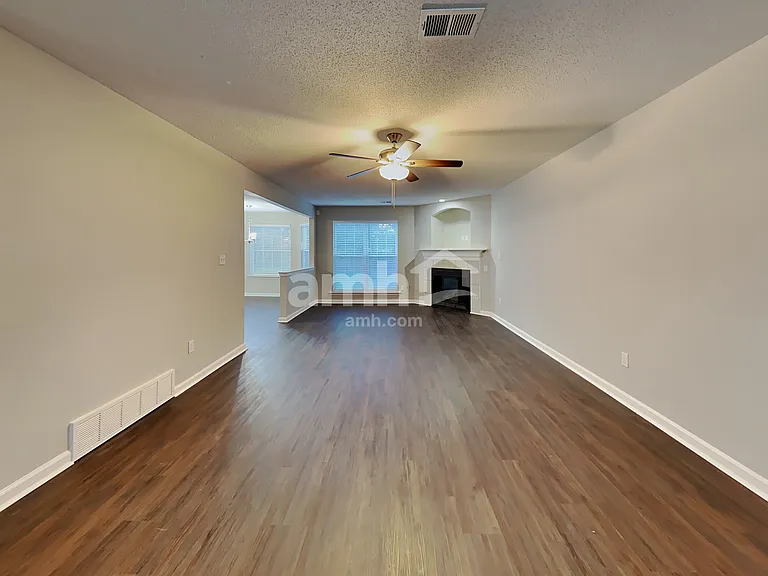 7748 Parkmont Dr — Photo 8