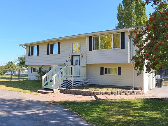 2nd image of 2245 N Mission Dr