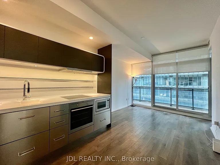 45 Charles St E #805 — Photo 5