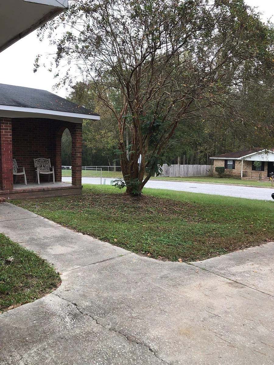 Building Photo - 2815 Conniston Dr