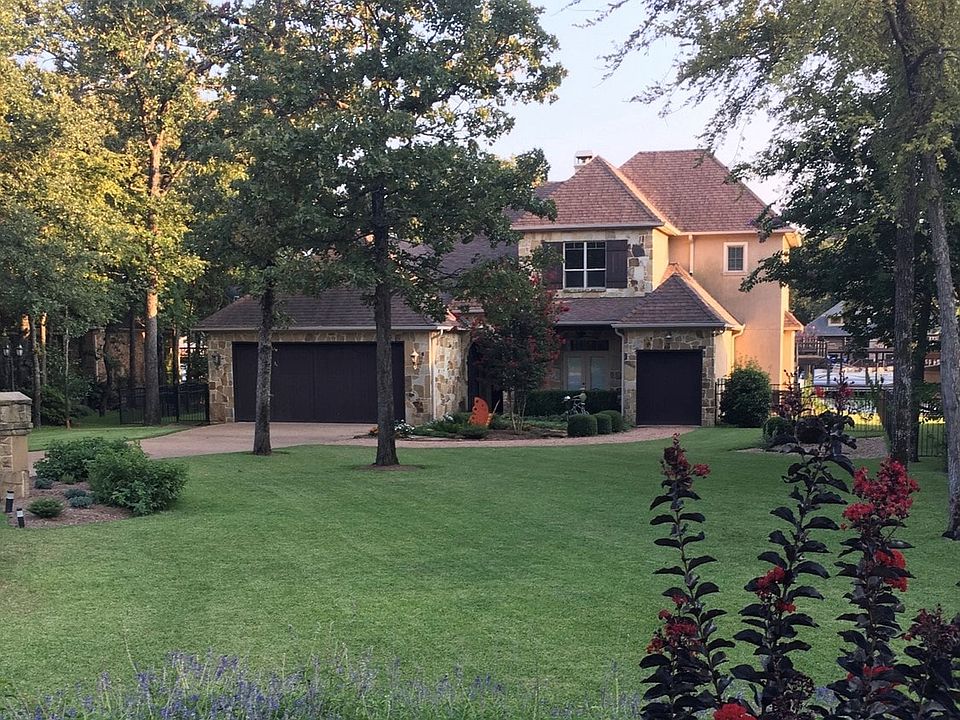 Lovely landscaped front yard