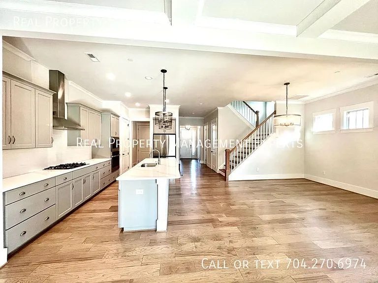 8878 Cotton Grove Ct — Photo 3