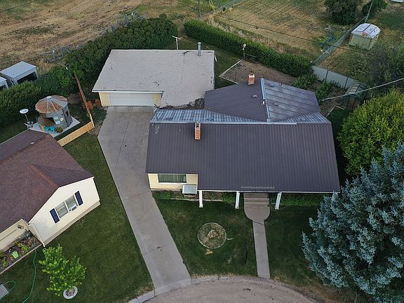 2nd image of 312 Circle Dr