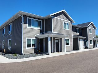 2566 118th St APT 203, Chippewa Falls, WI 54729