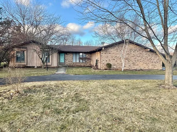 22811 W Cedar Ave, Curtice, OH 43412