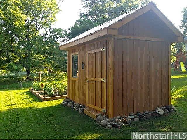 2nd image of 7491 Berkshire Way