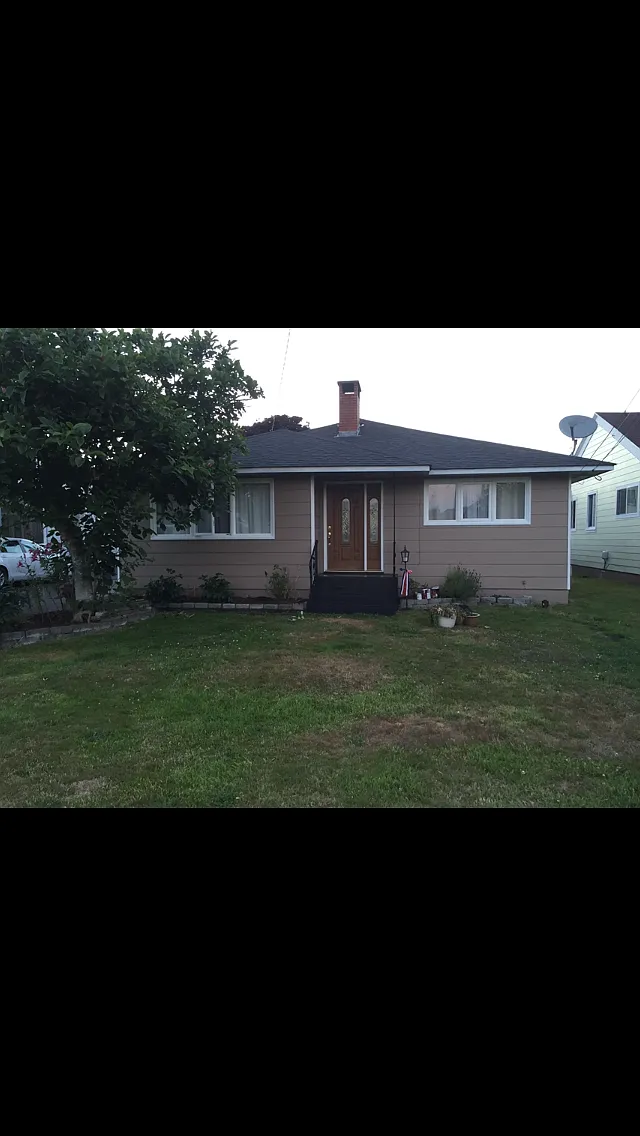 808 Maple St photo 1