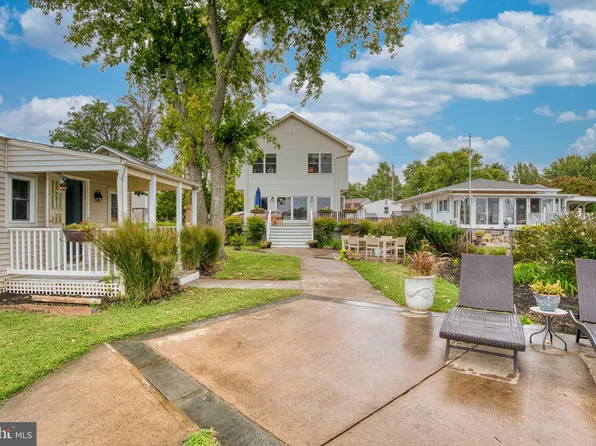 78 W Kingston Park Ln, Middle River, MD 21220