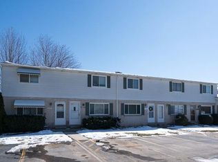 27372 Spaulding Rd #3-1, New Hudson, MI 48165