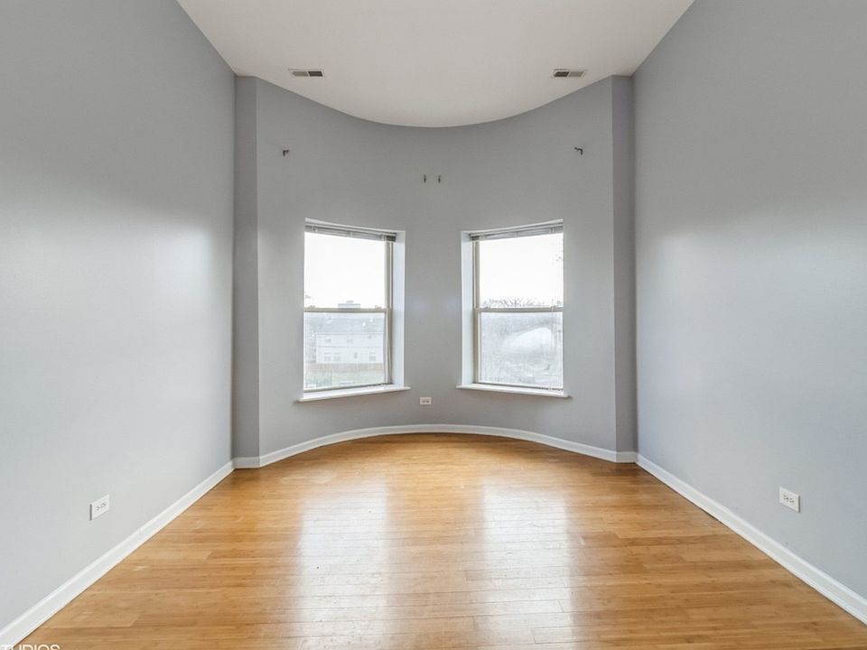 11 x 16 - X-Large Living Room