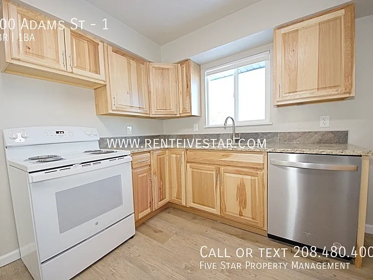 300 Adams St #1 — Photo 4