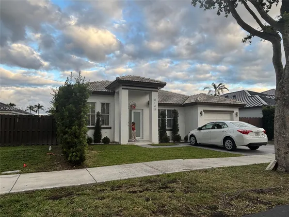 8185 SW 163rd Ave, Miami, FL 33193