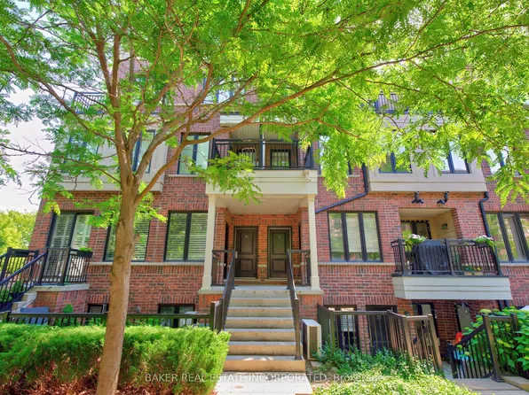 120 24th St #31, Toronto, ON M8V 0B9