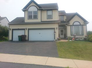 1143 Old Farm Rd, Round Lake, IL 60073