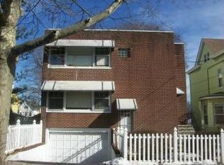 447 E 3rd St, Mount Vernon, NY 10553