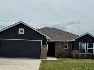 2421 W Main St, Collinsville, OK 74021
