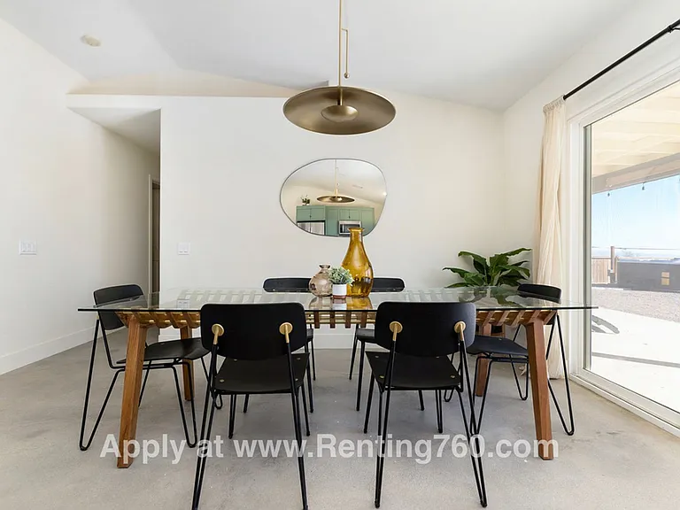 321 N Bonita Ave — Photo 16
