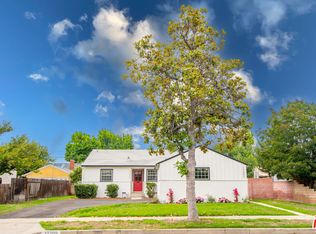 17209 Stagg St, Van Nuys, CA 91406