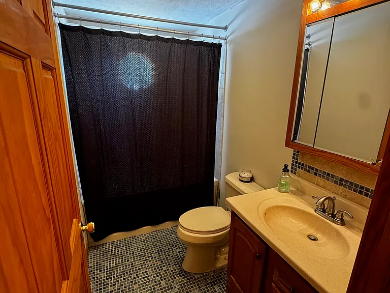210 Janet Ave — Photo 13
