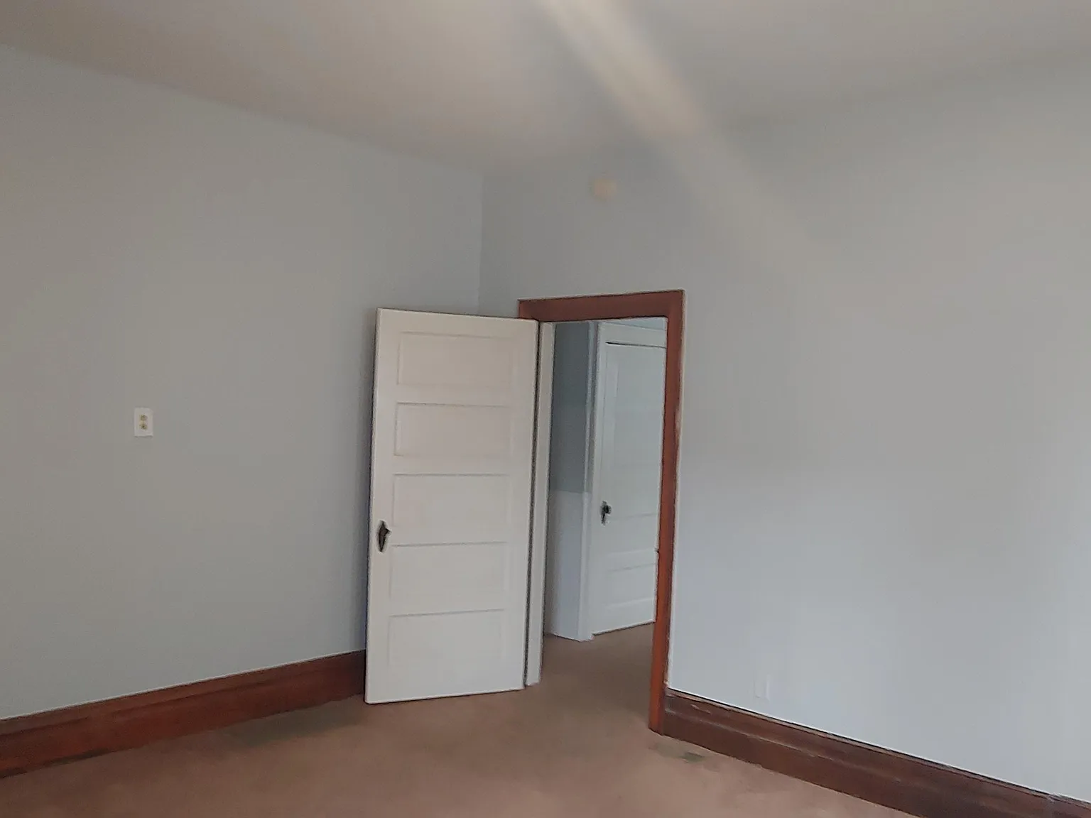 1 bed, 900 sqft, $800 — Photo 2