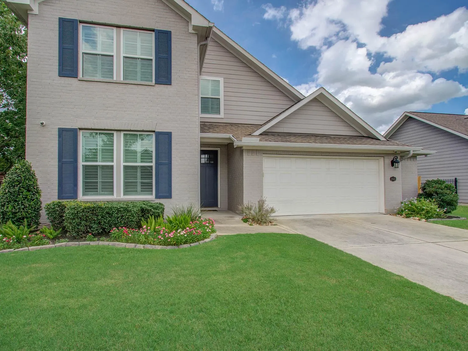 4 bed, 3.0 bath, 2123 sqft, $2,900 — Photo 4